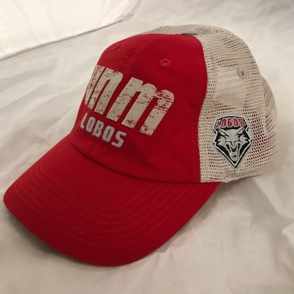 Captivating Headwear University of New Mexico Lobos SnapBack Trucker Hat
